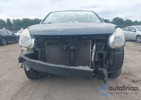 2013 Nissan Rogue S z USA, uszkodzony, nr VIN JN8AS5MT8DW035781